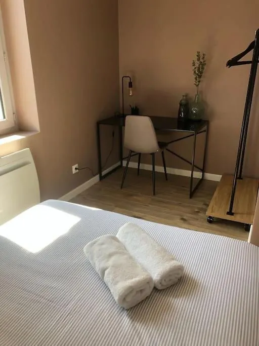 Appartement Vignes 2 Personnes Vienne  Apartment Vienne (Isere)